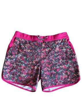 Columbia Athletic Shorts, Juniors 14-16 / Adults S-M. Measurements in pictures.